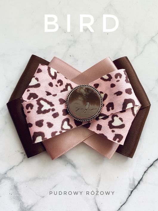 broszki Brosza z kolekcji BIRD z masy perłowej z cudnym ptaszkiem NEW