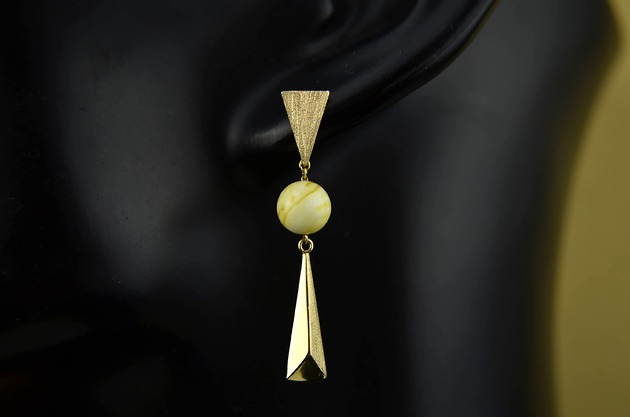 kolczyki złote Złote kolczyki z białym bursztynem pr. 585