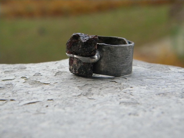 biżuteria męska Surowy granat  - pierścionek