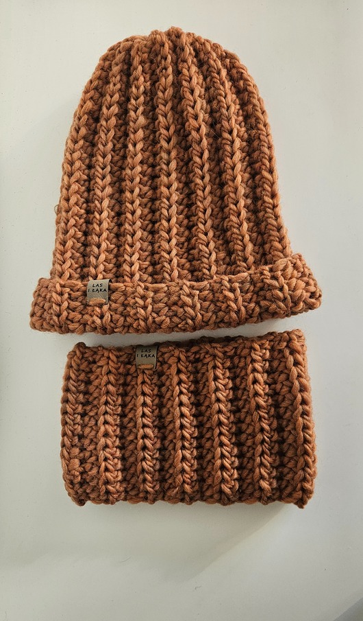 czapki damskie Komplet wełniany w kolorze miedzi