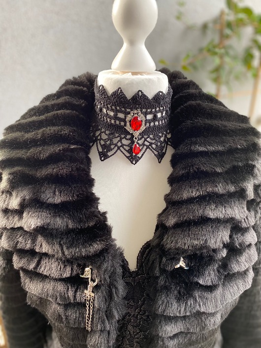 chokery Czarny choker/kolia Wiktoriańska z piękną czerwoną ozdobą