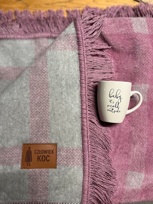 koce i narzuty Człowiek koc lawendowo-szary- koc L