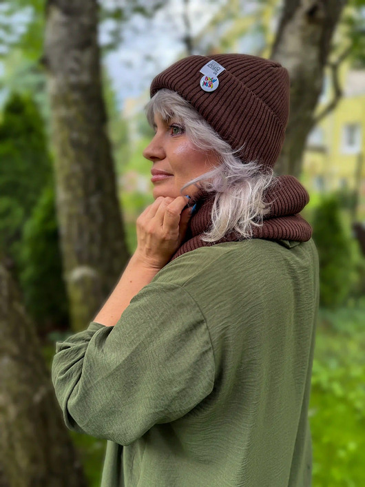 czapki damskie Czapka beanie z bawełny logo kolorowe Brąz