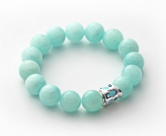 Jade with bead in mint Lavoga