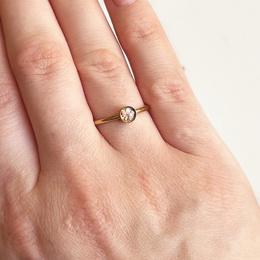 pierścionek z żywicy Regulowany pierścionek z kwiatami