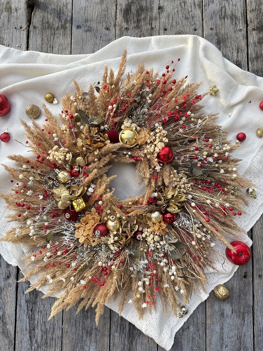 wianki bożonarodzeniowe Wianek naturalny świąteczny złoto-czerwień