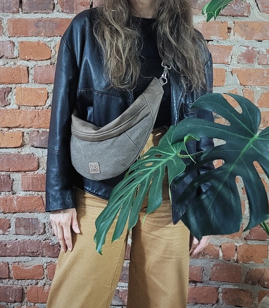 saszetka nerka Nerka "Haru" brązowa  bawełniana z ekoskórą