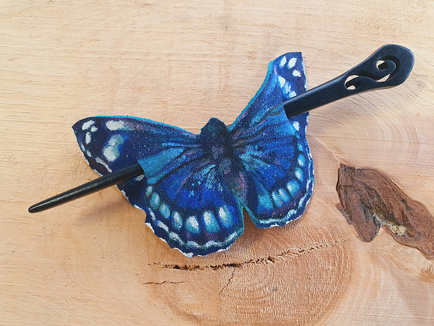 spinki i klamry do włosów Skórzana spinka  blue monarch