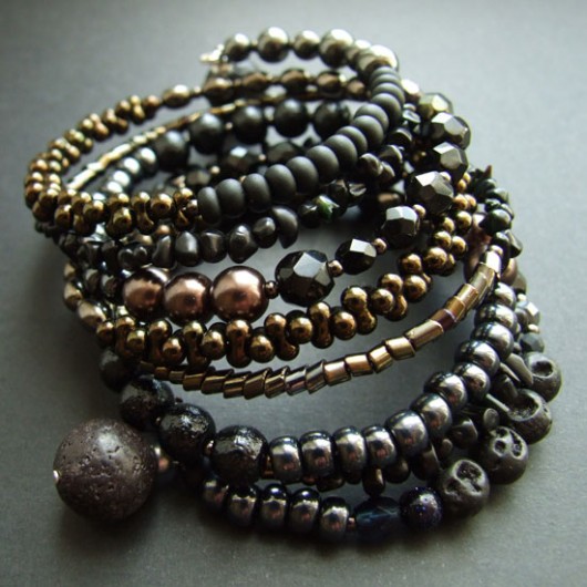 Heavy black stuff - bransoletka Buy or Die
