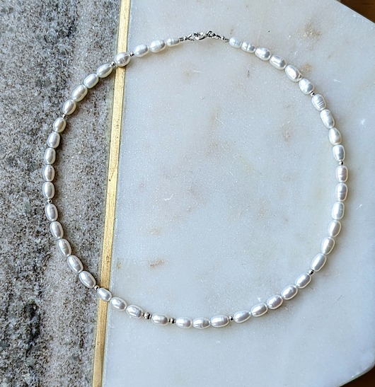 srebrne naszyjniki Obróżka z lśniących pereł