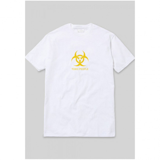 T-shirt Toxic White Tee Back to Black