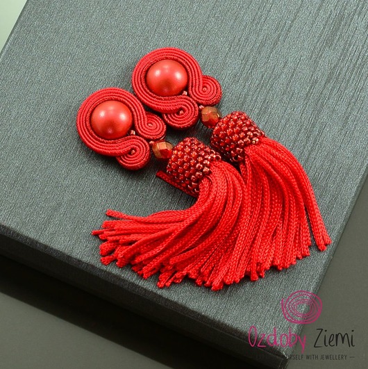 kolczyki chwosty Czerwone kolczyki chwosty sutasz Ruby Sparkling Tassel