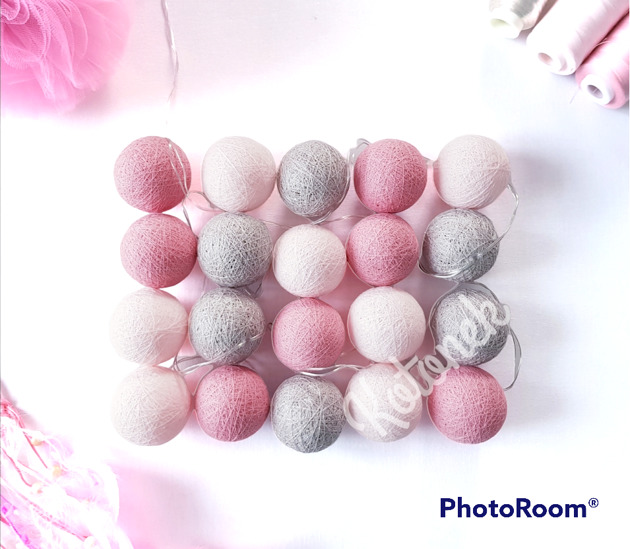 dekoracje świetlne Lampki Cotton Balls 20 led pudrowo-srebrne, glamour, świecące kule na baterie