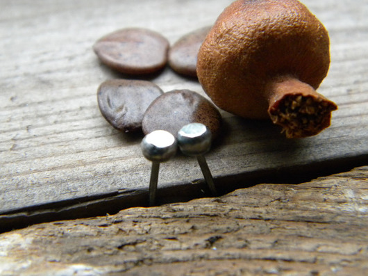 kolczyki wire wrapping Kropeczka 3,5mm - sztyfty