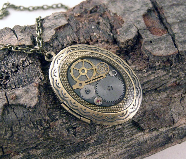 wisiory Mechaniczny sekretnik 166