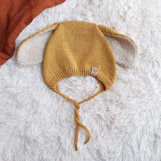 czapki dziecięce Ręcznie dziergana BUNNY BONNET musztarda