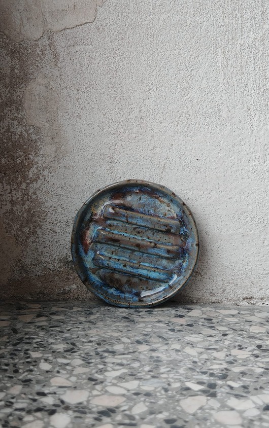 mydelniczki Mydelniczka ceramiczna na nóżkach handmade