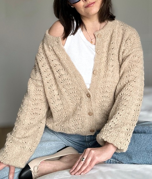 kardigany damskie Kardigan ażurowy She is a Lady