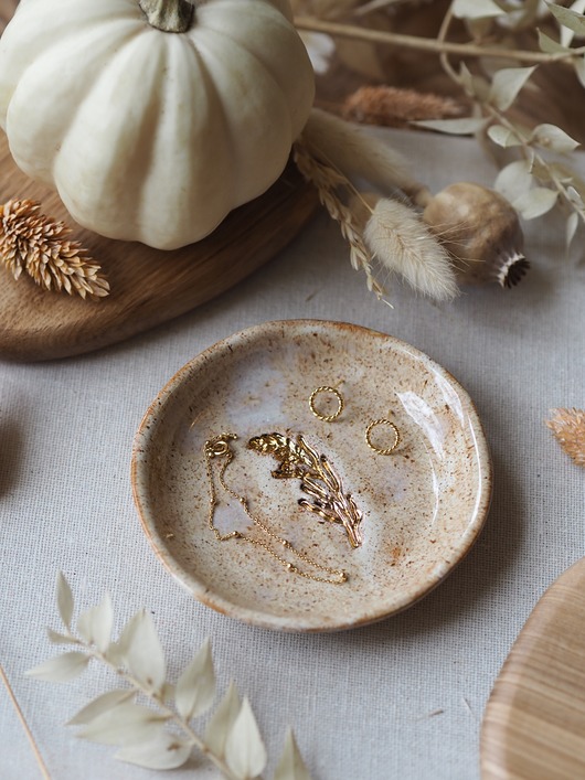 pojemniki na biżuterię Spodek na biżuterię lub palo santo