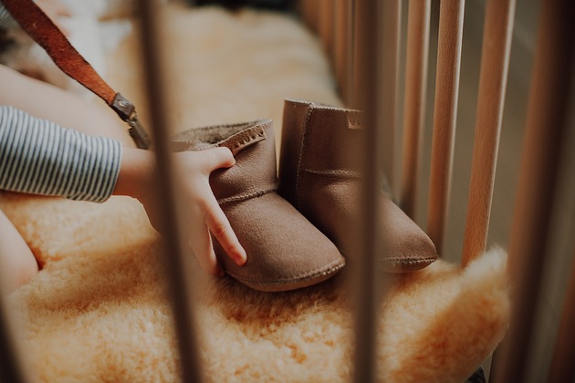 buty dziecięce Skórzane buciki niechodki beżowe