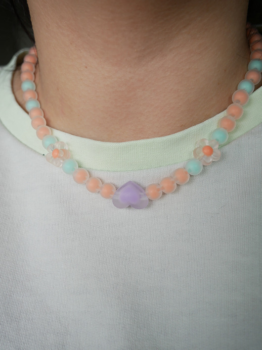 chokery Pomarańczowy naszyjnik choker z koralików serce