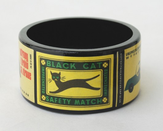 PRL - black cat artrachela