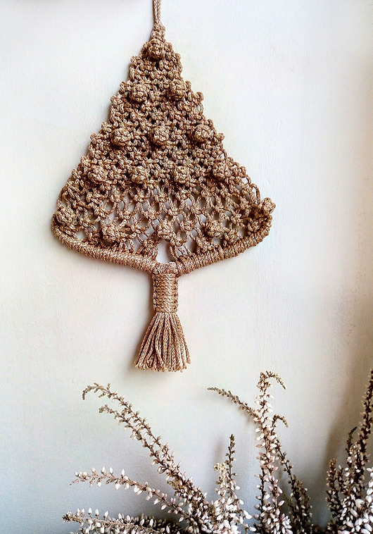 Makrama choinka,Christmas Tree Wall Hanging the.bluetit