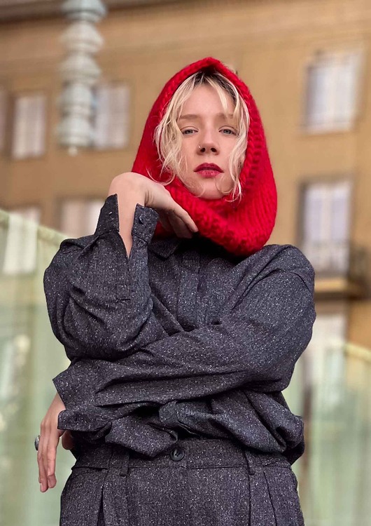 czapki damskie 100% MERINO Czerwona kominiarka kapturek