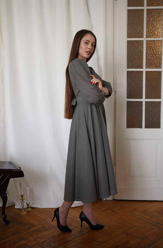 sukienki midi damskie Romantyczna sukienka midi Estera Oliwkowa