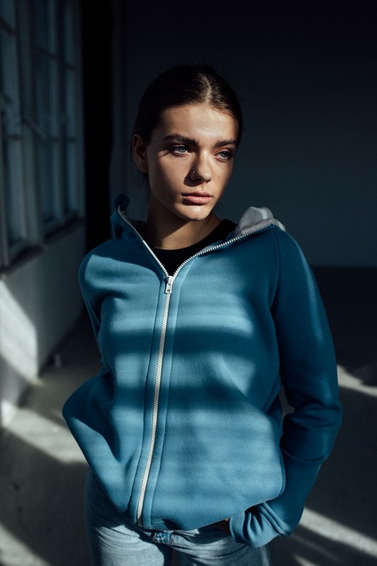 bluza z kapturem damska Bluza DAMSKA BŁĘKITNY KOT
