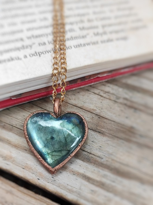 wisiory Wisior miedziany serduszko serce labradoryt V