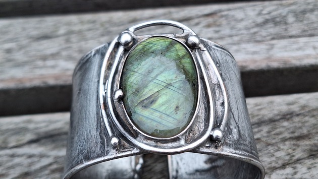 bransoletki wire wrapping Zielony staw - bransoletka regulowana
