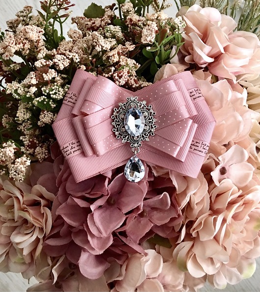 Brosza  Pink New Pudrowy Różowy