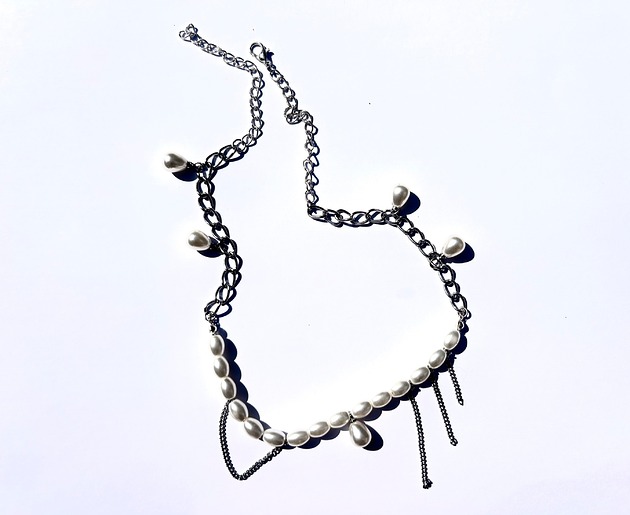 chokery Naszyjnik choker z pereł i łańcuszków Agrafka Studio