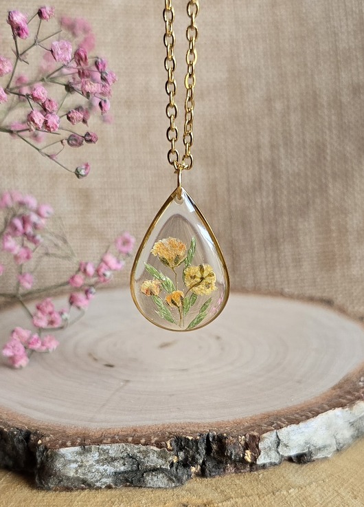 wisiory Złoty wisiorek prawdziwe kwiaty zawieszka łezka łza żółte kwiaty