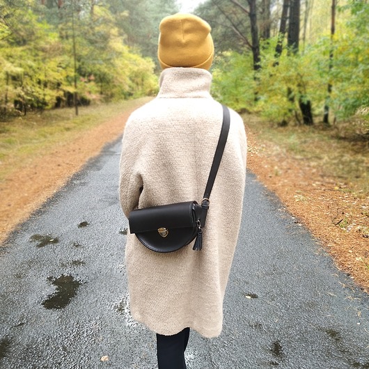 saszetka nerka NERKA fly me to the moon czarna