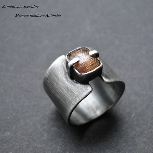 pierścionki srebrne Zamówienie- pierścień złotem czesany 002