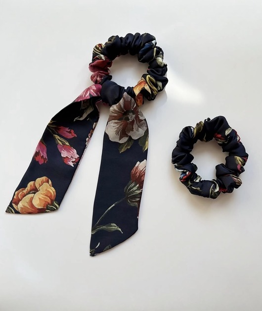 gumki do włosów Scrunchie z odwiązywaną szarfą Navy Flores