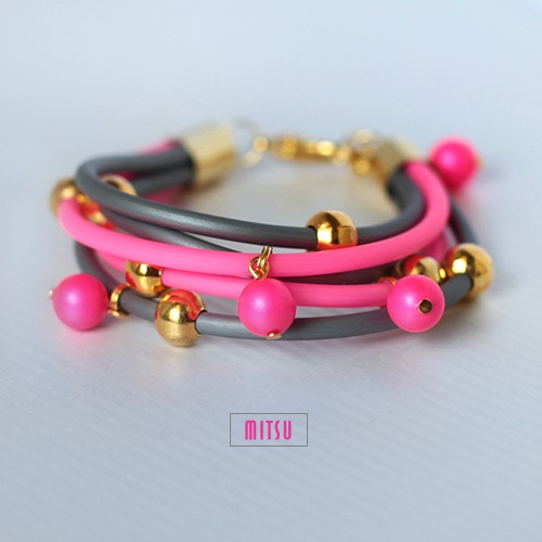 Neon Pink Mitsu