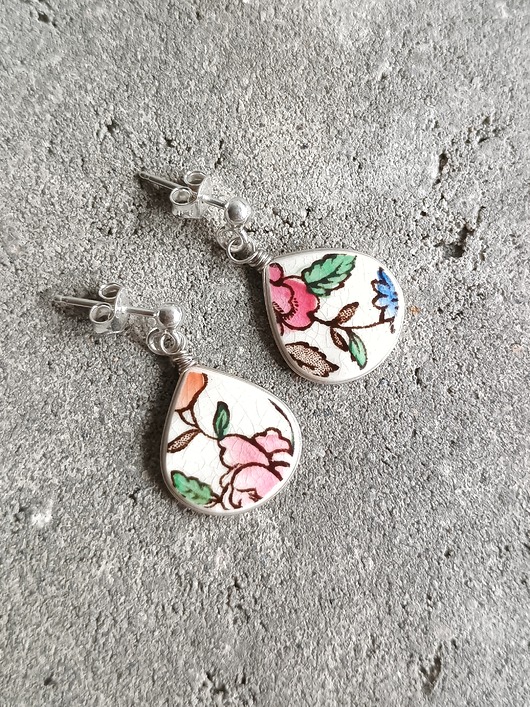 kolczyki ceramiczne Kolczyki ceramiczne w kwiaty