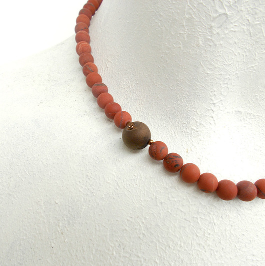 kolie Agat z druzą i jaspis królewski Naszyjnik z detalem