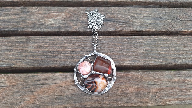 wisiory W około - wisiorek