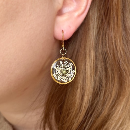 kolczyki z żywicy Kolczyki z kwiatami, prezent urodzinowy