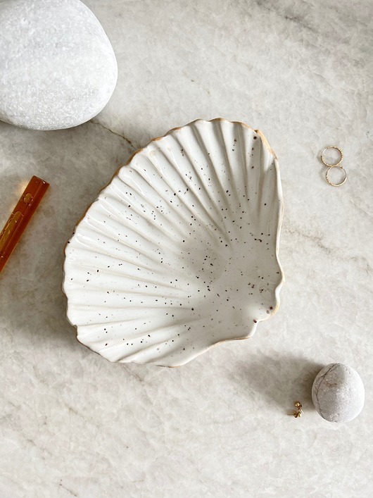 pojemniki na biżuterię Ceramiczna muszla L - talerzyk na biżuterię