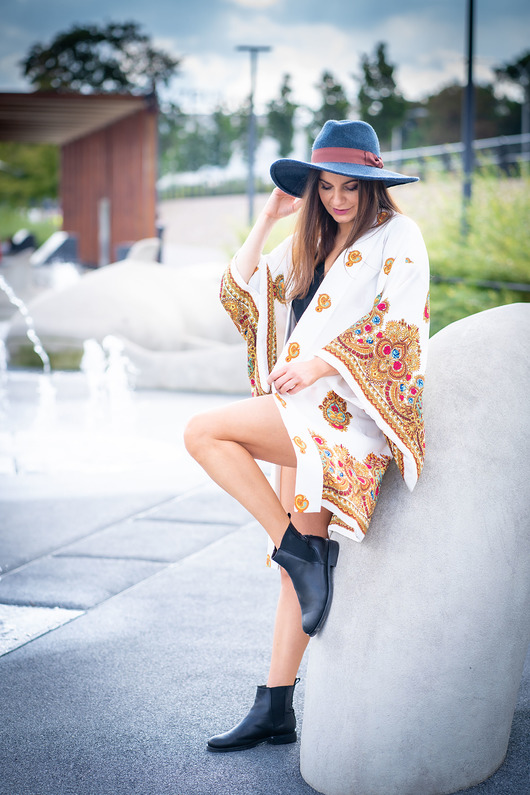 Białe Kimono Folk / White Kimono Folk Ki Mo Nation