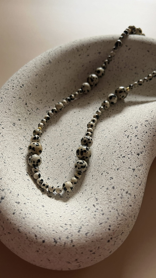 naszyjniki - inne Naszyjnik Noire kamienie jaspis dalmatyński