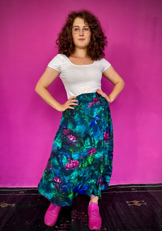 spódnice midi SPÓDNICA midi rozkloszowana na gumce, autorski print nenufary (100% wiskoza)