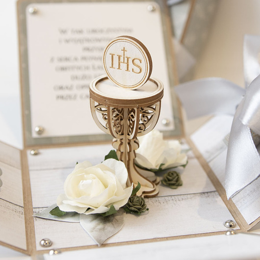 kartki na komunię Pamiątka Pierwszej Komunii exploding box kartka 3d