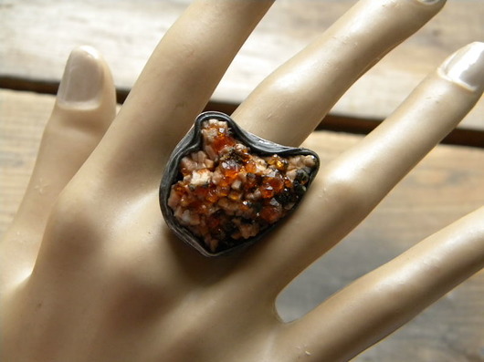 granat grossular - kryształy - pierścień Beata Trotter