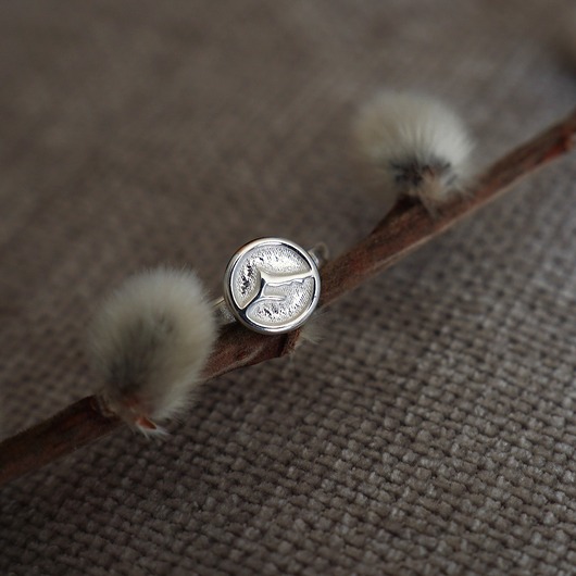 pierścionki srebrne Srebrny pierścionek z górskim szczytem